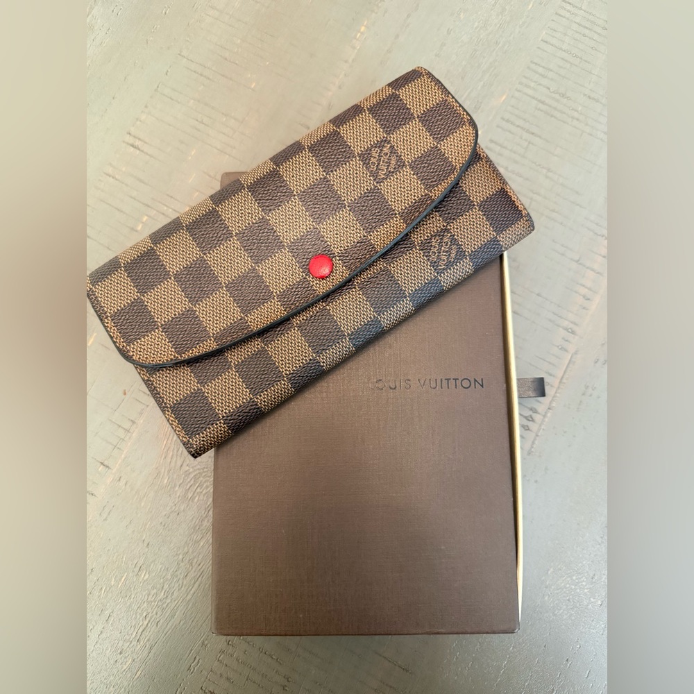 Louis Vuitton Emilie Wallet – Damier Ebene with Red Interior - Picture 2 of 11